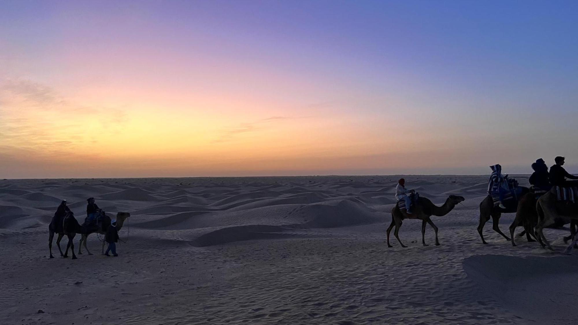 Luxury Camp Dunes Insolites Sabria Exterior photo