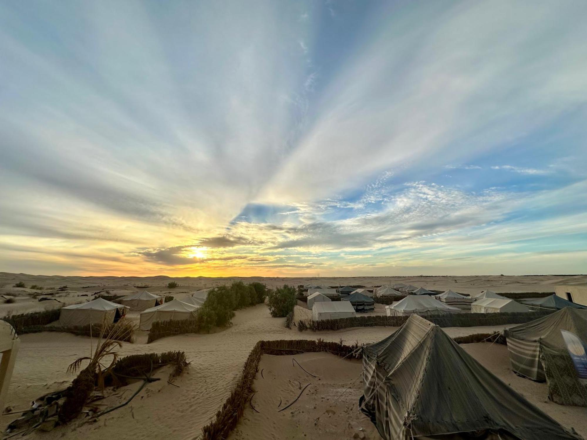 Luxury Camp Dunes Insolites Sabria Exterior photo