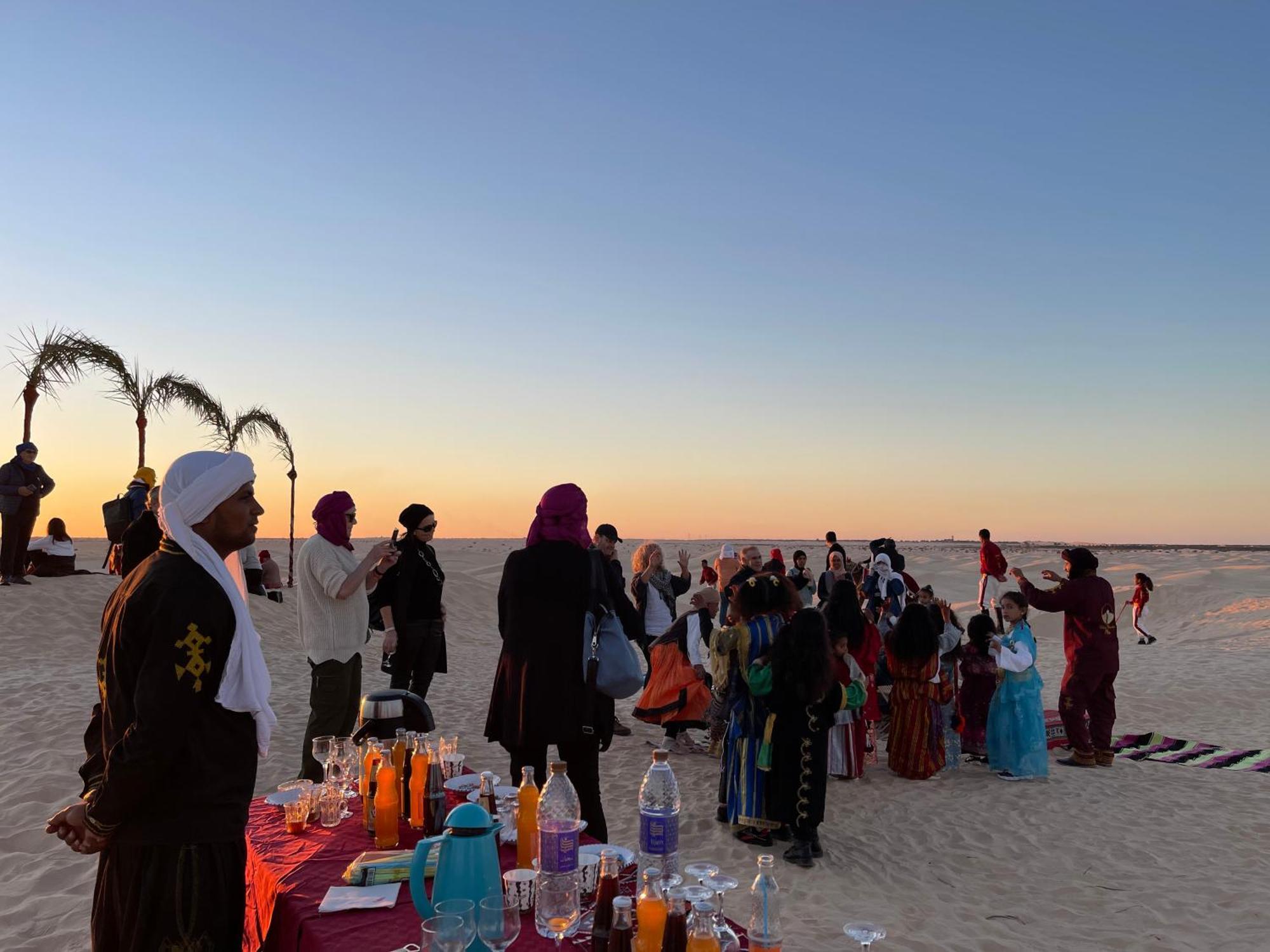 Luxury Camp Dunes Insolites Sabria Exterior photo